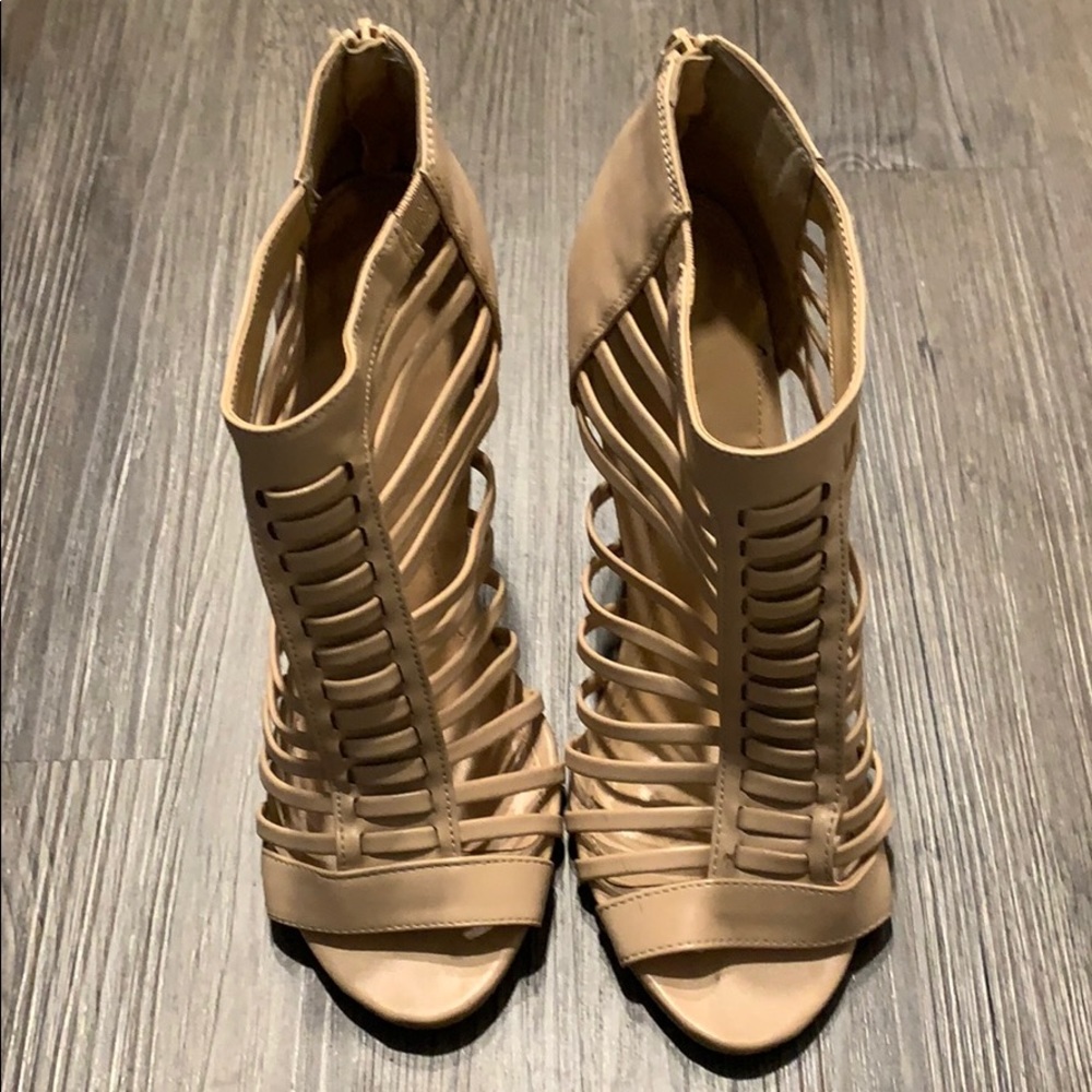 Gently used express wedges